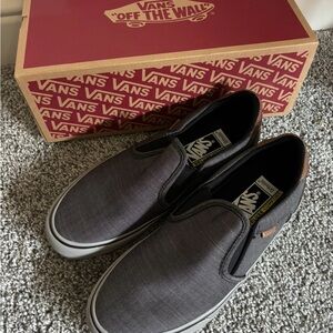 Vans Men's Black Slip-On Shoes New Size 9